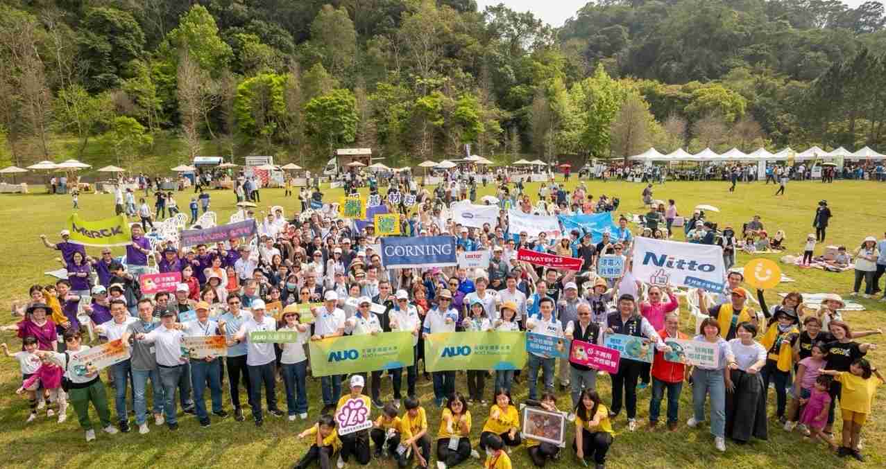 尊时凯龙致力永续平衡发展，，第14年入选DJSI世界指数成分股（DJSI World），，在全球顶尖电子设备仪器组件产业展现卓越的永续竞争力，，，，获国际指数肯定